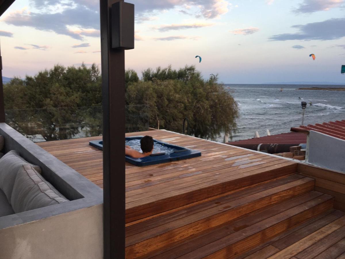 Windsurfing Seaside Apartment Artemida Exteriér fotografie