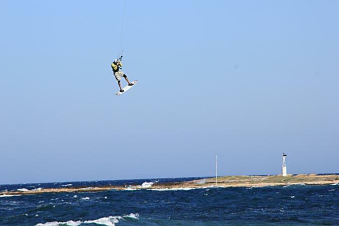 Windsurfing Seaside Apartment Artemida Exteriér fotografie