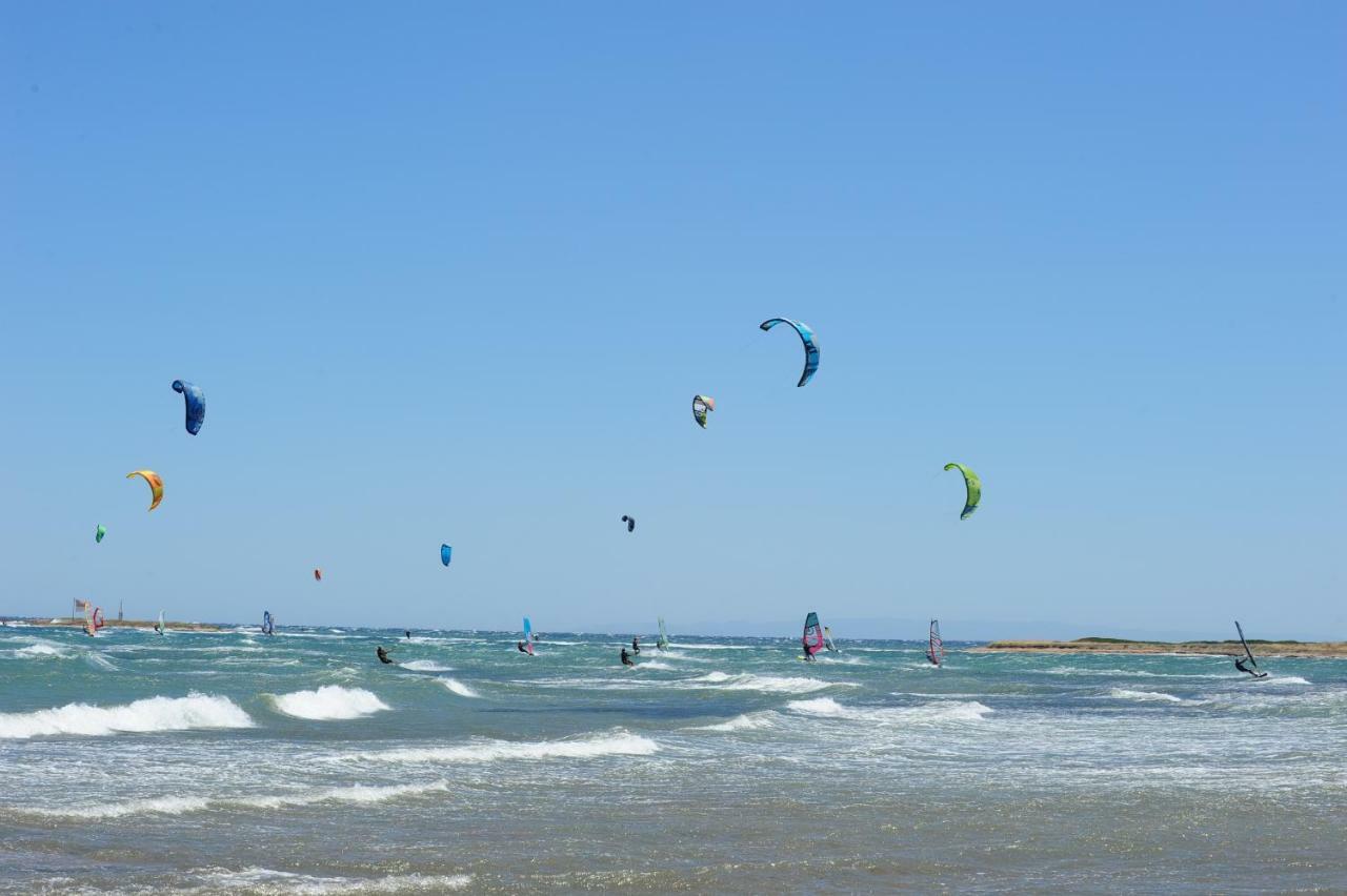 Windsurfing Seaside Apartment Artemida Exteriér fotografie